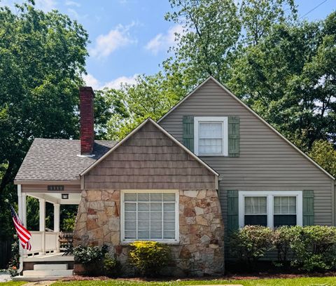 Photo of 1111 Chester St., Tupelo, MS 38804 (MLS # 26-1477)