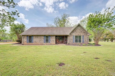 Photo of 1571 CR 478, New Albany, MS 38652 (MLS # 26-1328)