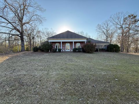 Photo of 35 County Road 409, Rienzi, MS 38865 (MLS # 26-1216)