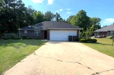 Photo of 110 Regatta, Saltillo, MS 38866 (MLS # 26-1463)