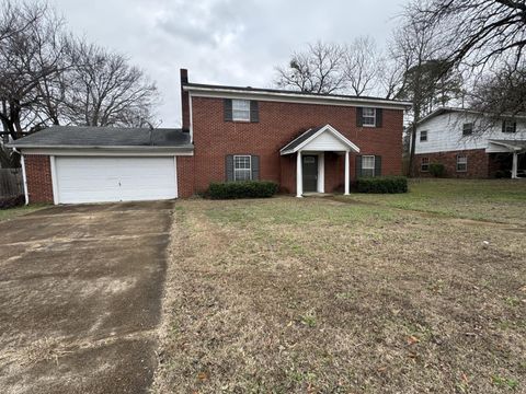 Photo of 1005 Lawndale Drive Dr, Tupelo, MS 38801 (MLS # 26-52)
