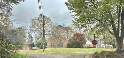 Photo of 410 Pineridge Dr., New Albany, MS 38652 (MLS # 25-3500)
