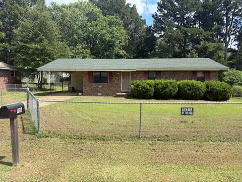 Photo of 108 Glendale St., Booneville, MS 38829 (MLS # 25-3211)