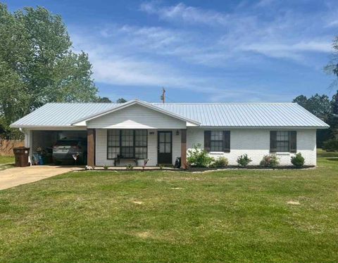 Photo of 107 Ben Durrett Dr., Amory, MS 38821 (MLS # 25-3111) Photo of 107 Ben Durrett Dr., Amory, MS 38821 (MLS # 25-3111)