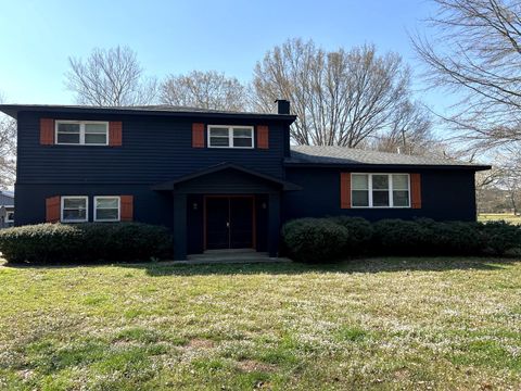 Photo of 131 County Road 1350, Tupelo, MS 38801 (MLS # 26-960)