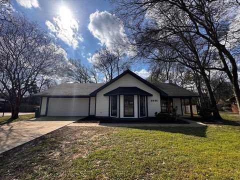 Photo of 2006 Fillmore Dr., Tupelo, MS 38801 (MLS # 25-4176)