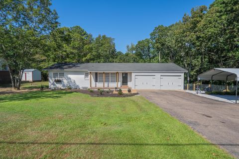 Photo of 1969 Constitution, Iuka, MS 38852 (MLS # 25-3332)