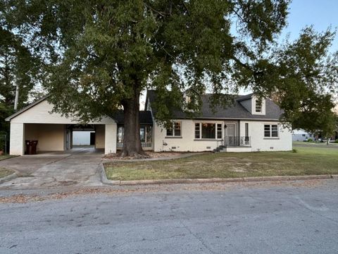 Photo of 205 S 9th St., Amory, MS 38821 (MLS # 25-3752)