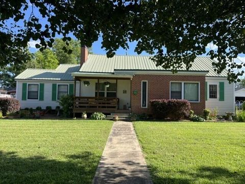 Photo of 708 7th Ave., Amory, MS 38821 (MLS # 26-1577)