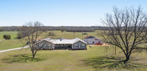 Photo of 260 County Road 417, Guntown, MS 38849 (MLS # 25-3243)