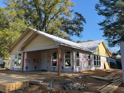 Photo of 400 S Smith St., Tupelo, MS 38801 (MLS # 25-4028)