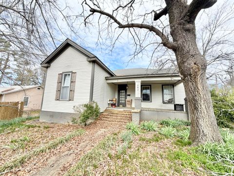 Photo of 202 Davis St., Booneville, MS 38829 (MLS # 26-1085)