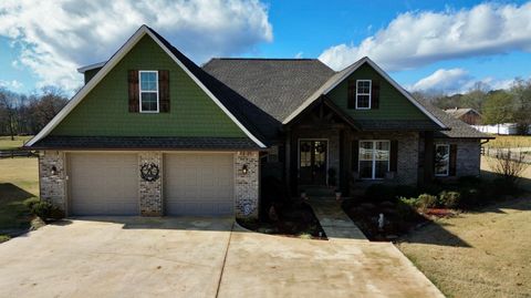 Photo of 11 Twelve Oaks, Sherman, MS 38869 (MLS # 25-4144)