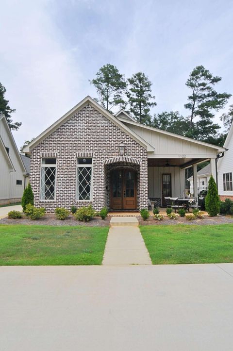 Photo of 1122 W Jackson St., Tupelo, MS 38804 (MLS # 25-3015) Photo of 1122 W Jackson St., Tupelo, MS 38804 (MLS # 25-3015)