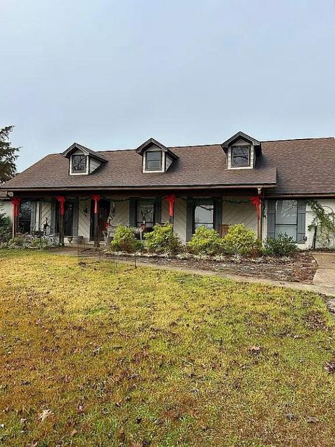 Photo of 921A Hwy 371 S, Mooreville, MS 38857 (MLS # 25-4242)