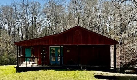 Photo of 1505 Mississippi 9, Randolph, MS 38864 (MLS # 26-919)