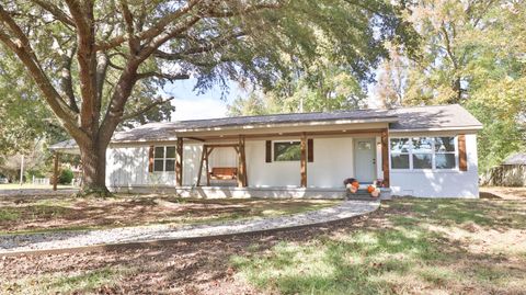 Photo of 60039 Hatley Road, Amory, MS 38821 (MLS # 25-3810)