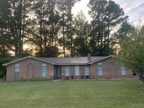 Photo of 1313 Orchard Ln., Corinth, MS 38834 (MLS # 25-3490)