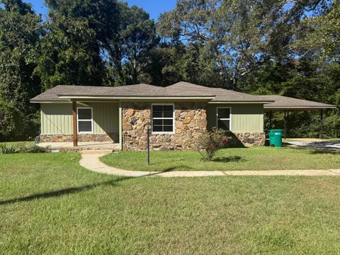 Photo of 1504 Briar Ridge Road, Tupelo, MS 38804 (MLS # 25-2576) Photo of 1504 Briar Ridge Road, Tupelo, MS 38804 (MLS # 25-2576)