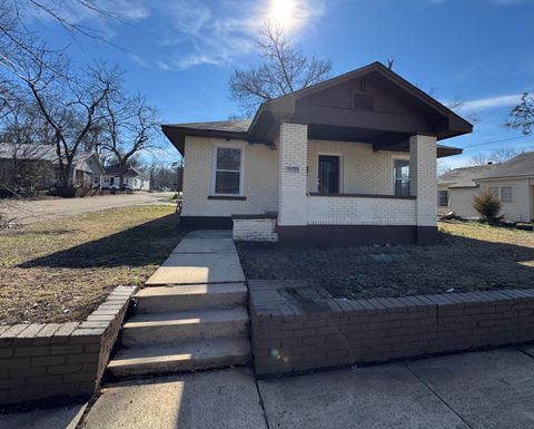 Photo of 304 Cleveland, New Albany, MS 38652 (MLS # 26-571)