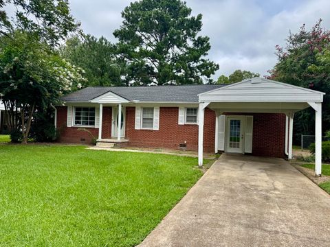 Photo of 1007 Mulberry, Amory, MS 38821 (MLS # 25-2717) Photo of 1007 Mulberry, Amory, MS 38821 (MLS # 25-2717)