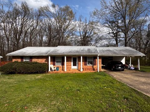 Photo of 1402 Thomas St., Corinth, MS 38834 (MLS # 26-830)