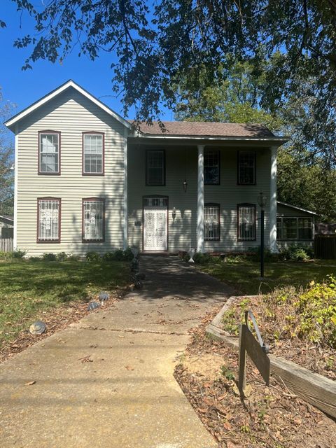 Photo of 318 Martin Luther King Dr., Okolona, MS 38860 (MLS # 25-3441)