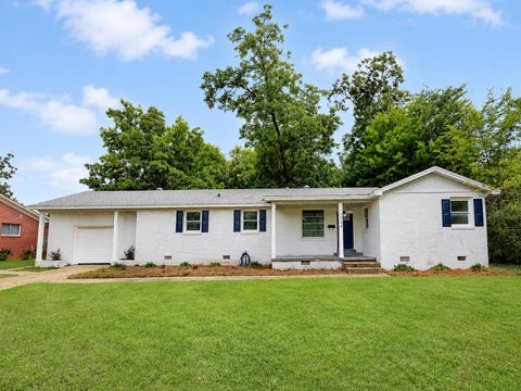 Photo of 1224 Lee St., Tupelo, MS 38804 (MLS # 26-1974)