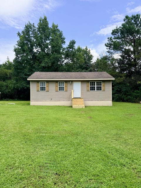 Photo of 3621 Laos Dr., Tupelo, MS 38801 (MLS # 26-2612)