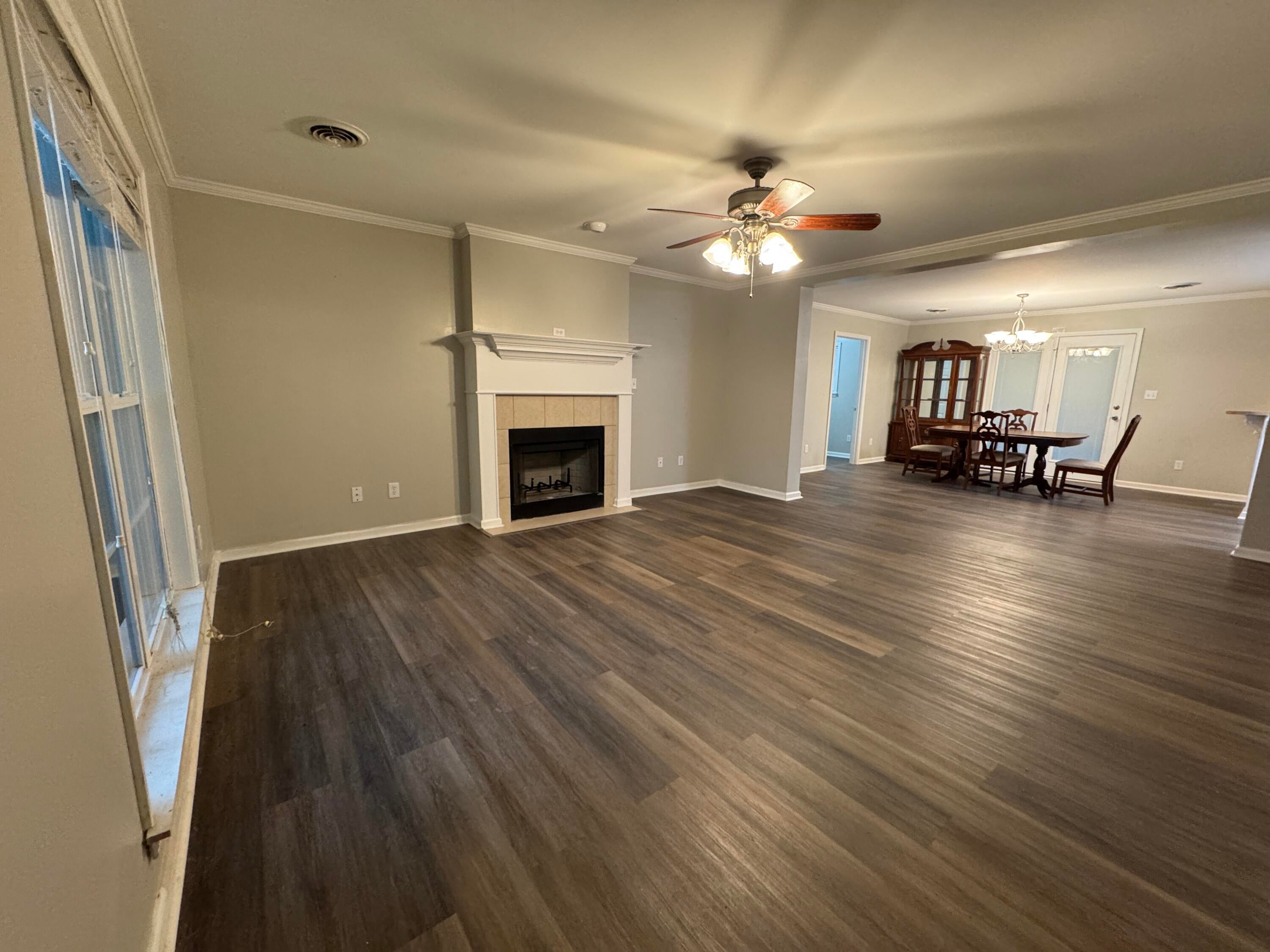 1694 Forest Hill Ln.
