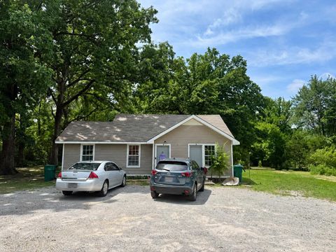Photo of 1034 Wilson St., Tupelo, MS 38804 (MLS # 26-2194)