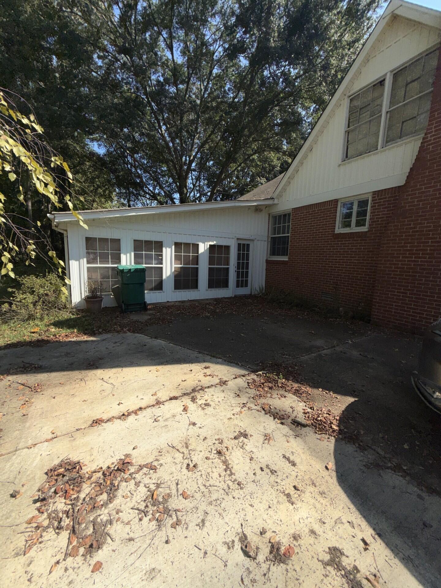 2430 Barnes Crossing Road