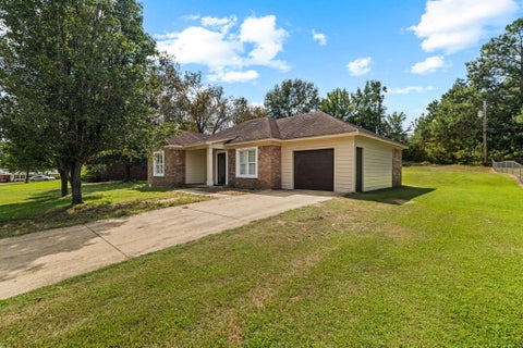 Photo of 115 Michael St., New Albany, MS 38652 (MLS # 26-3482)