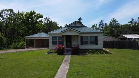 Photo of 703 S Lake St., Booneville, MS 38829 (MLS # 26-583)