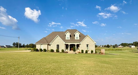 Photo of 1004 County Road 367, New Albany, MS 38652 (MLS # 26-3409)