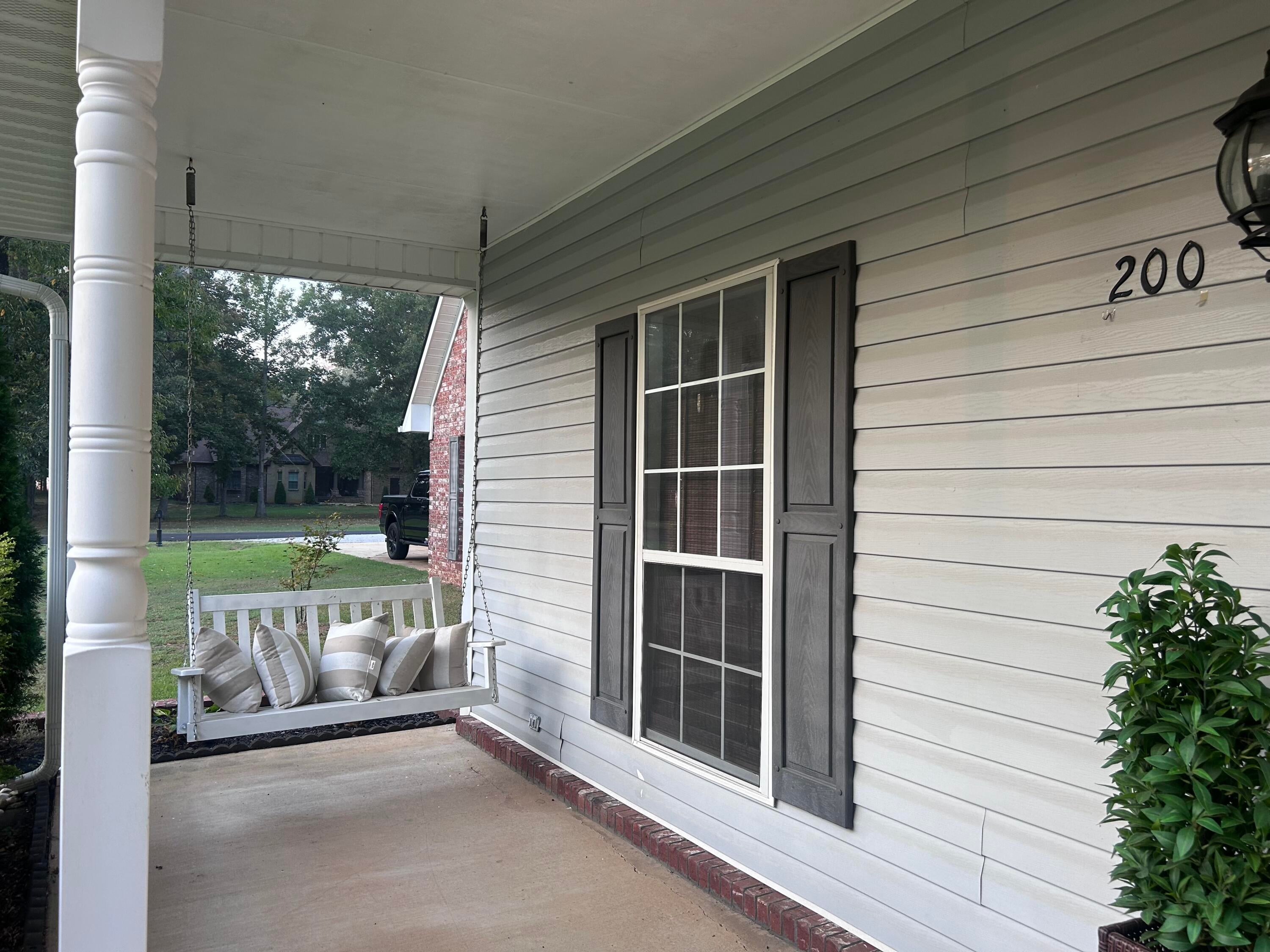 200 County Road 445