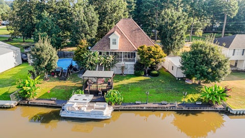 Photo of 50037 Buck Road, Aberdeen, MS 39730 (MLS # 26-3230)