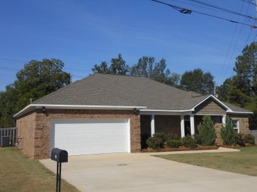 128 N Magnolia Pl. Pontotoc MS 38863