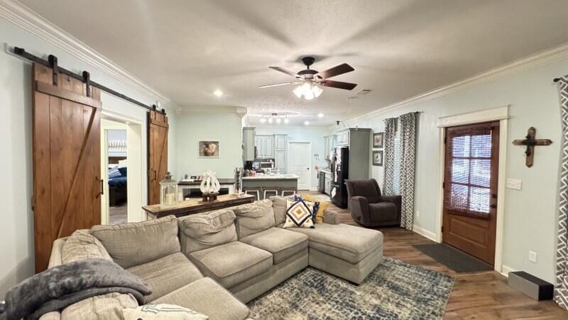 890 County Road 1389