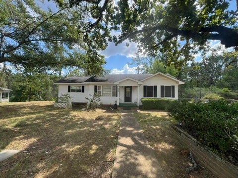 Photo of 919 Hatchie St., Booneville, MS 38829 (MLS # 26-3422)