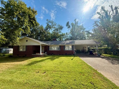 Photo of 104 8th St., Booneville, MS 38829 (MLS # 26-3434)