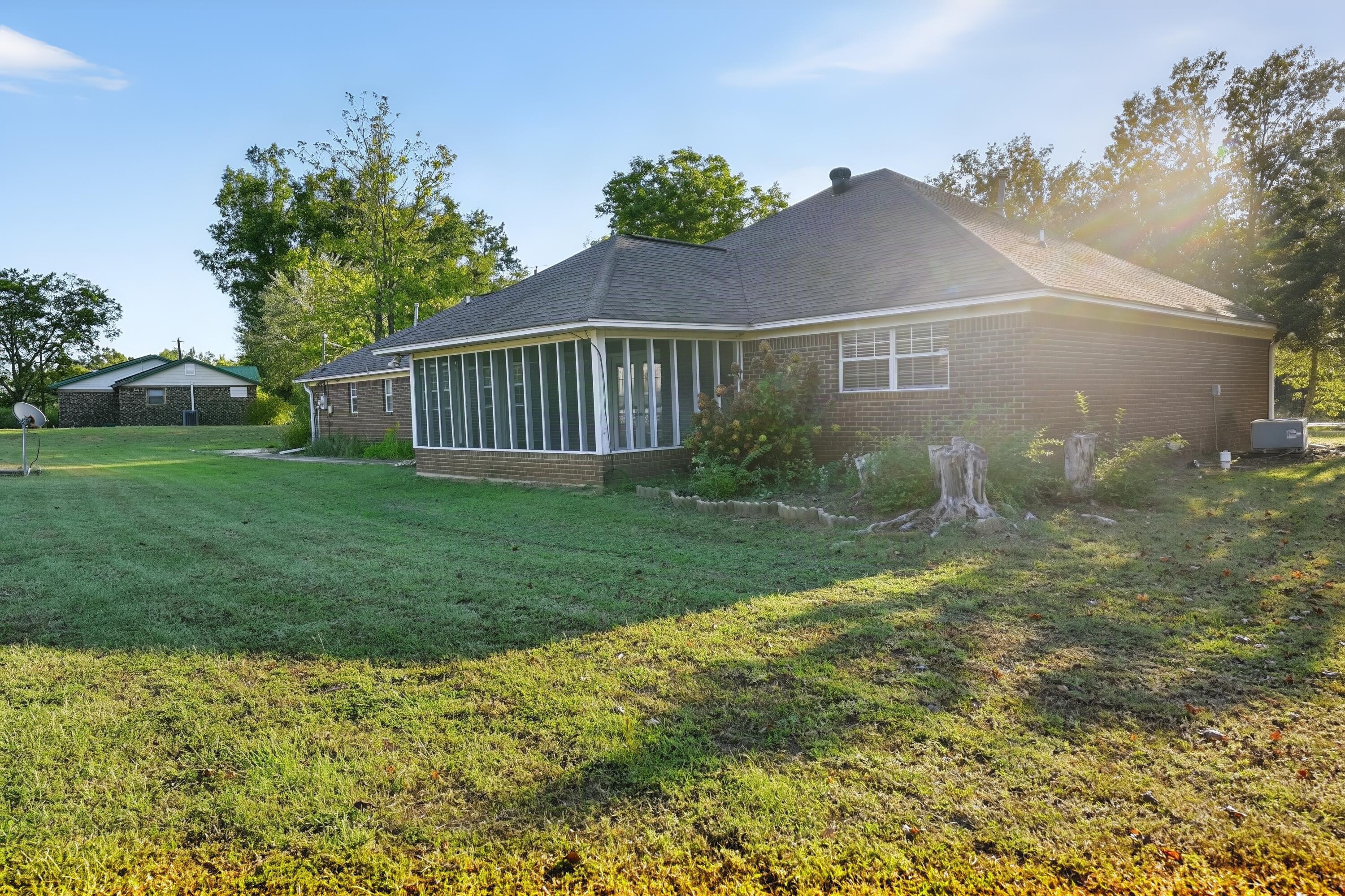 98 County Road 6121