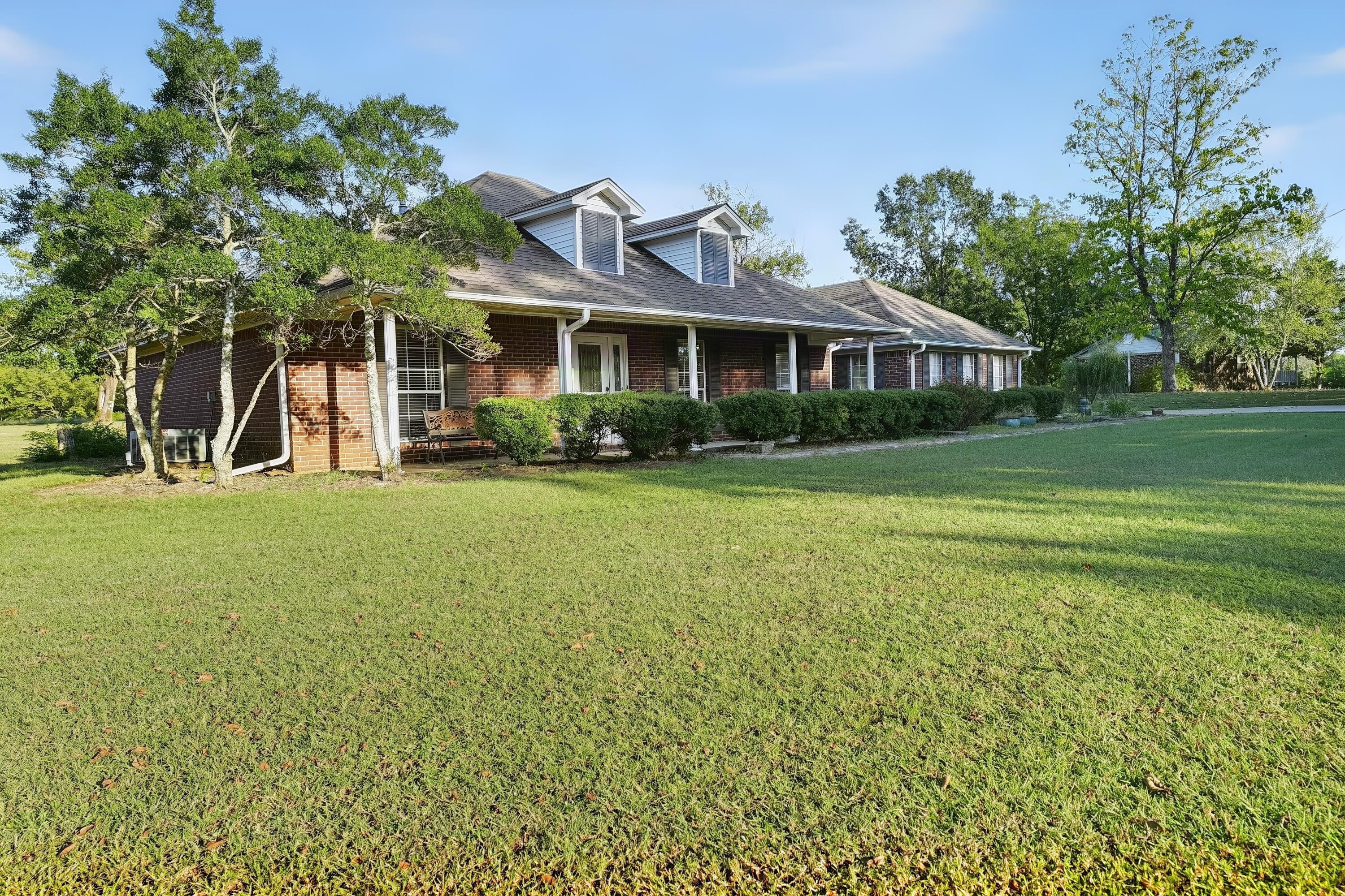 98 County Road 6121