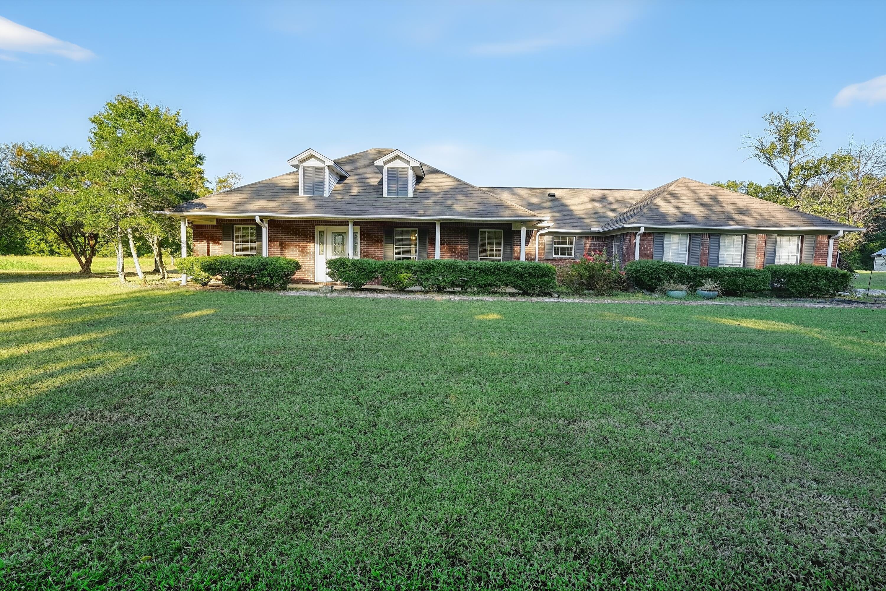 98 County Road 6121