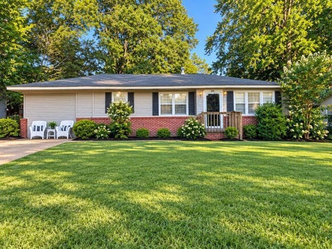Photo of 216 Enoch Ave., Tupelo, MS 38801 (MLS # 26-3411)
