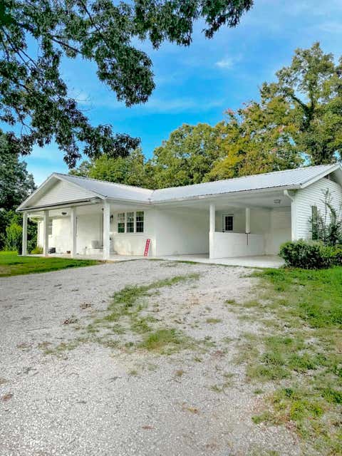 Photo of 220 County Road 203, Walnut, MS 38683 (MLS # 26-2588)