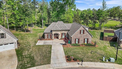 Photo of 148 River Run Dr., Tupelo, MS 38801 (MLS # 26-2859)