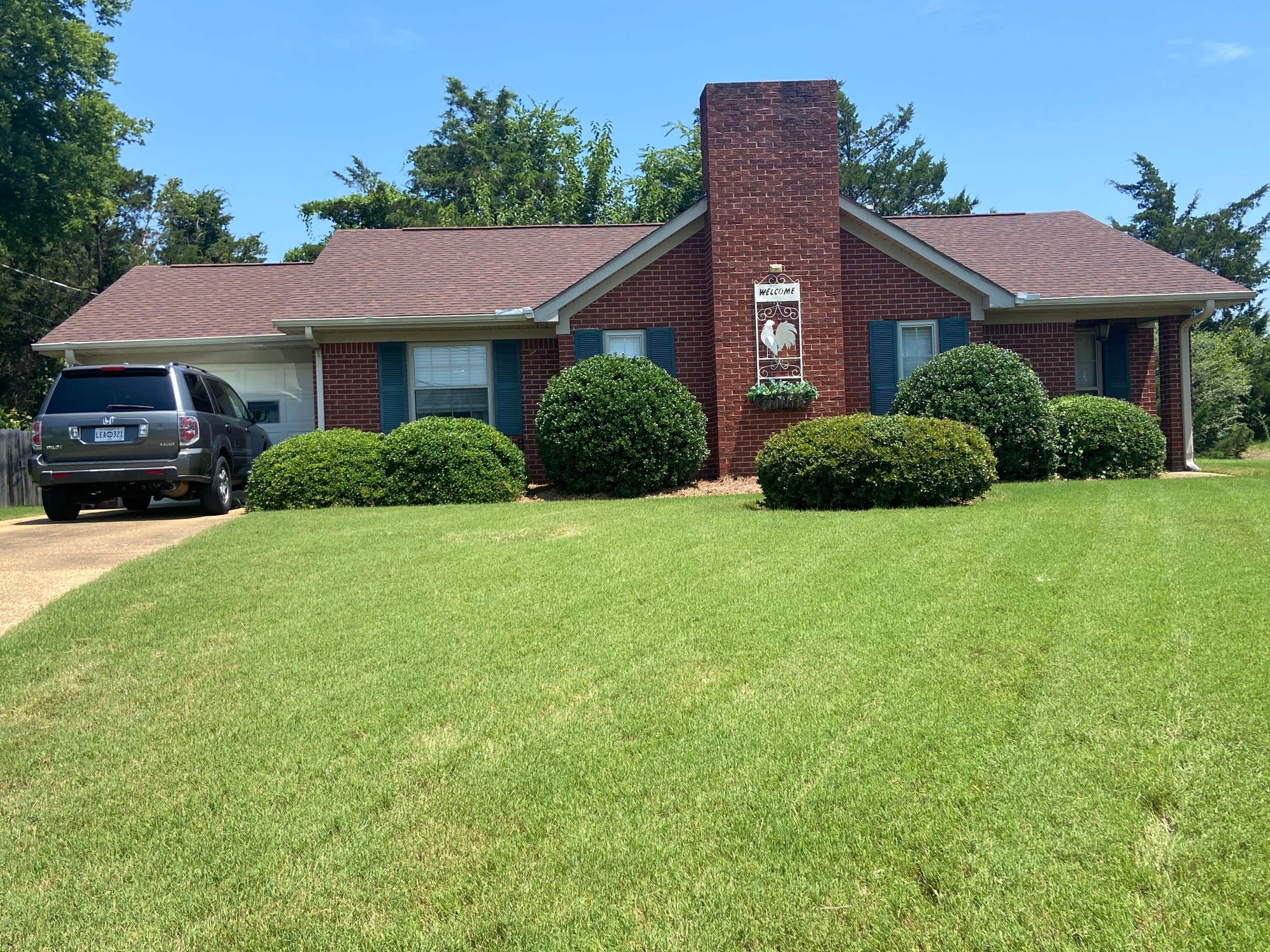 3526 Lansdowne Dr.