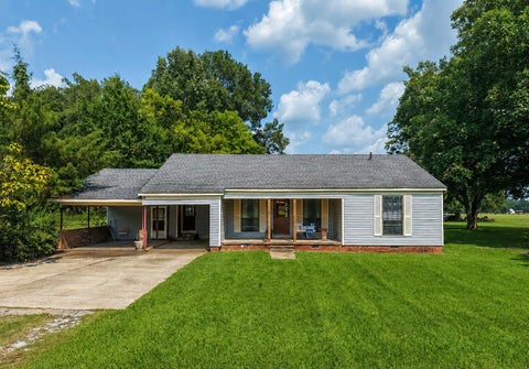 Photo of 526 County Road 855, Shannon, MS 38868 (MLS # 26-2723)