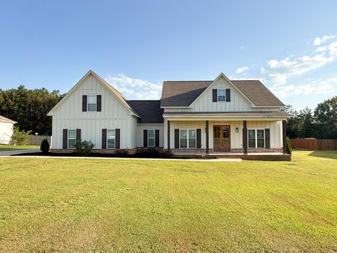 Photo of 1014 County Road 385, Myrtle, MS 38650 (MLS # 26-3479)